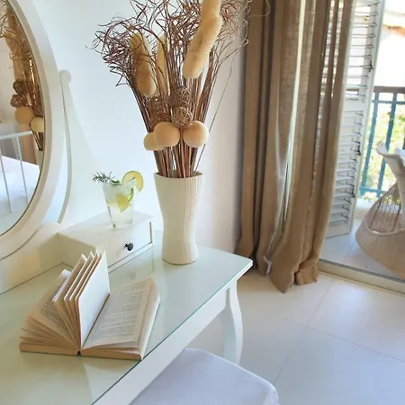 Villa House 14, The Artisan *